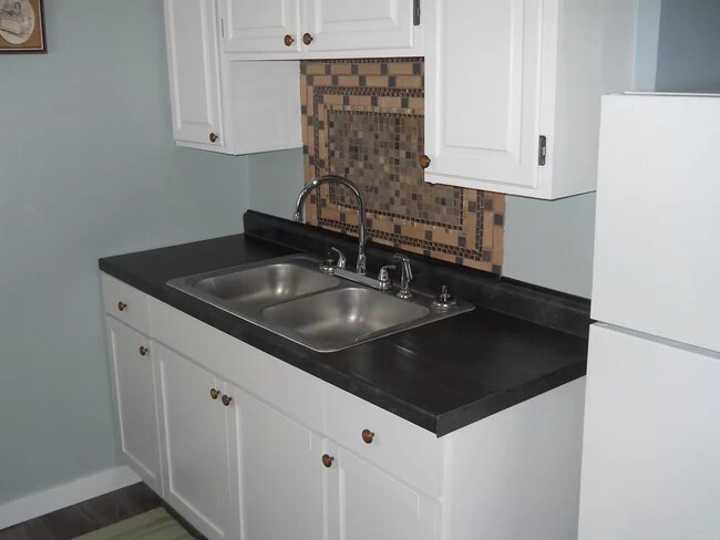 Foto del edificio - 327 N Independence St