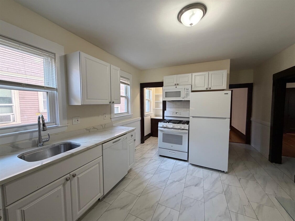 Foto principal - 41 Michigan Ave