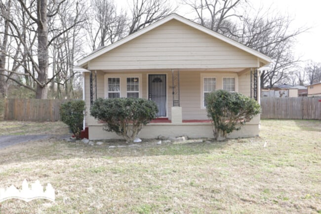Building Photo - 3160 Redbud Rd