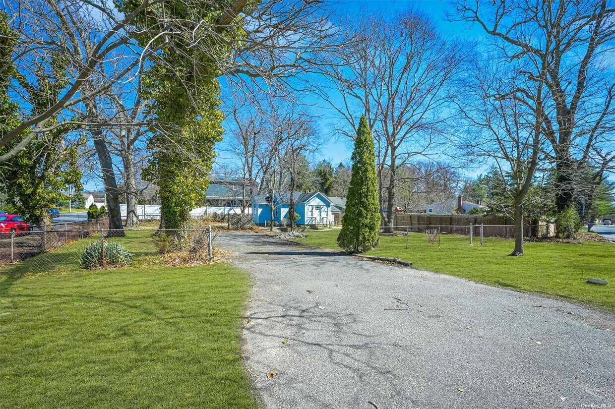 Primary Photo - 427 Browns Rd