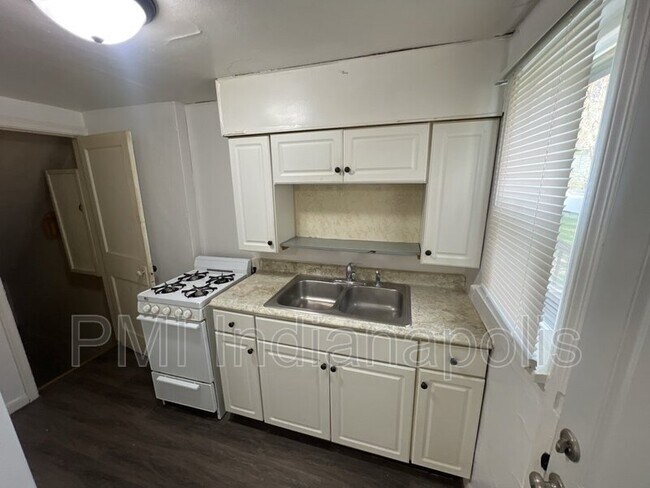 Foto del edificio - 3511 Brown St