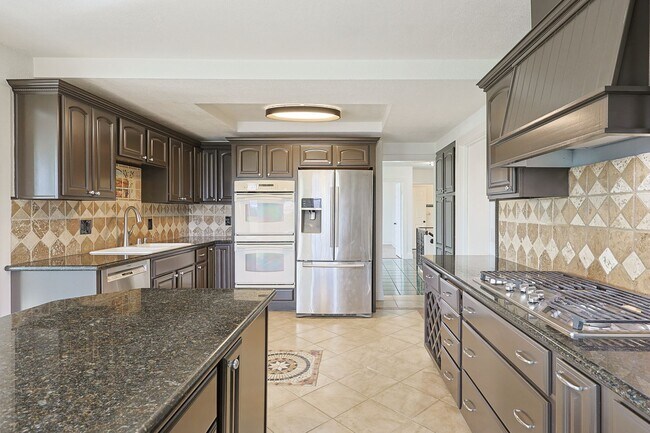 Foto del edificio - Spacious 4 Bed / 3 Bath Home in Desirable Nebo Hill – La Mesa (3,056 Sq Ft)