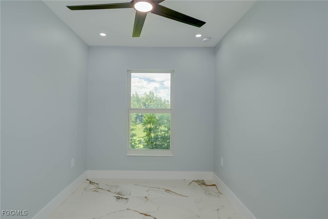 Foto principal - 805-807 W 12th St
