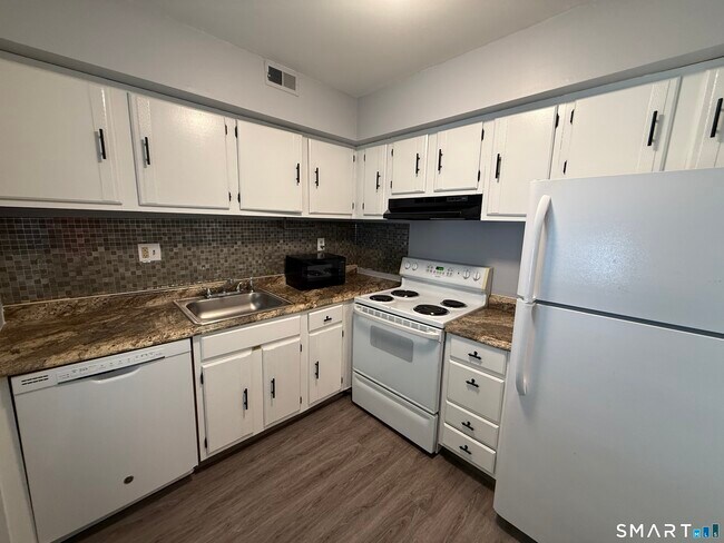 Foto del edificio - 113 Candlewood Dr