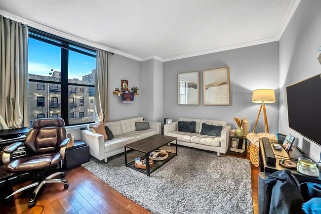 Foto del edificio - 4315 Park Ave