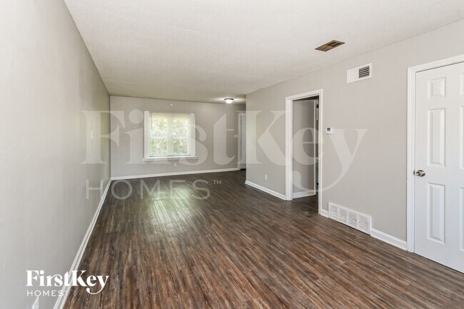 Building Photo - 3682 Buffalo Rd