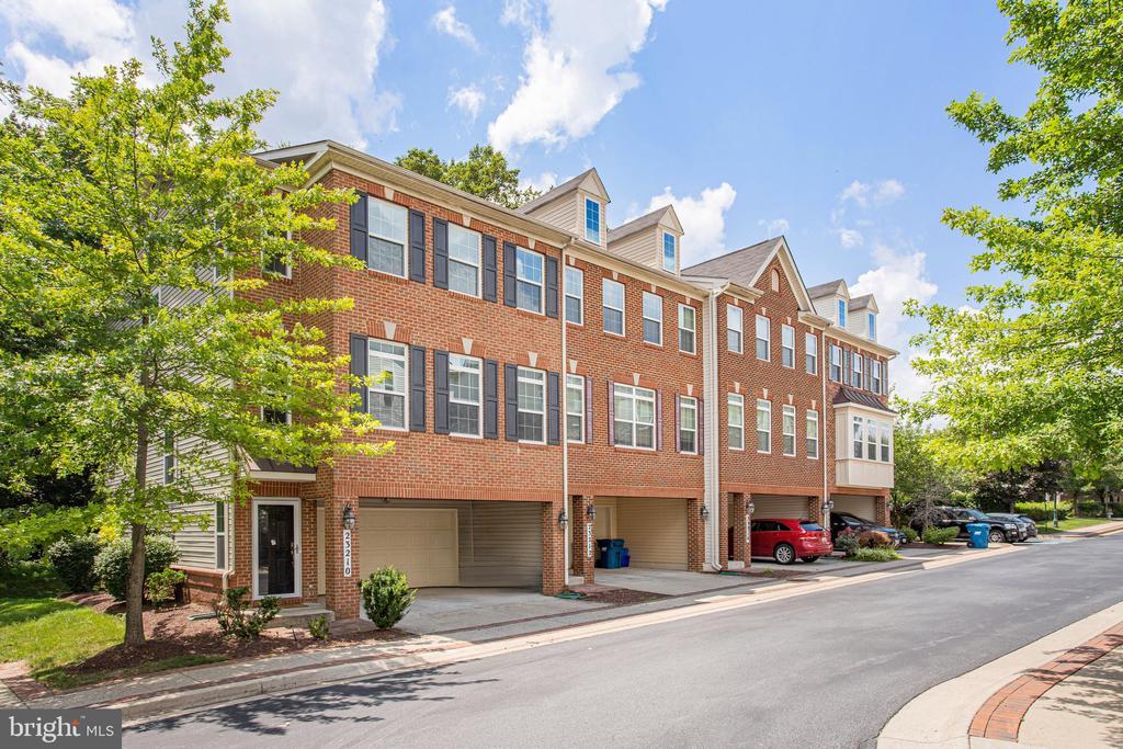 Foto principal - 23210 Roberts Tavern Dr