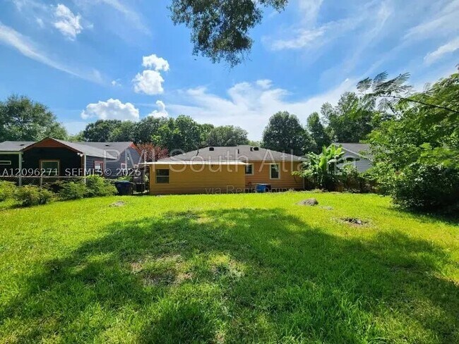 Foto del edificio - 2485 Spring Garden Dr SW