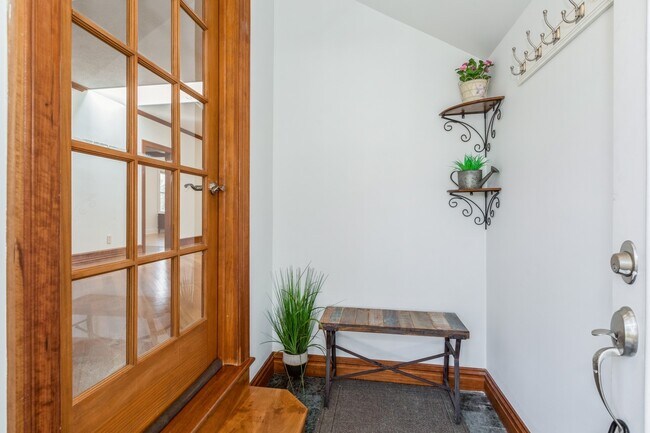 Building Photo - 34 Glenview Terrace