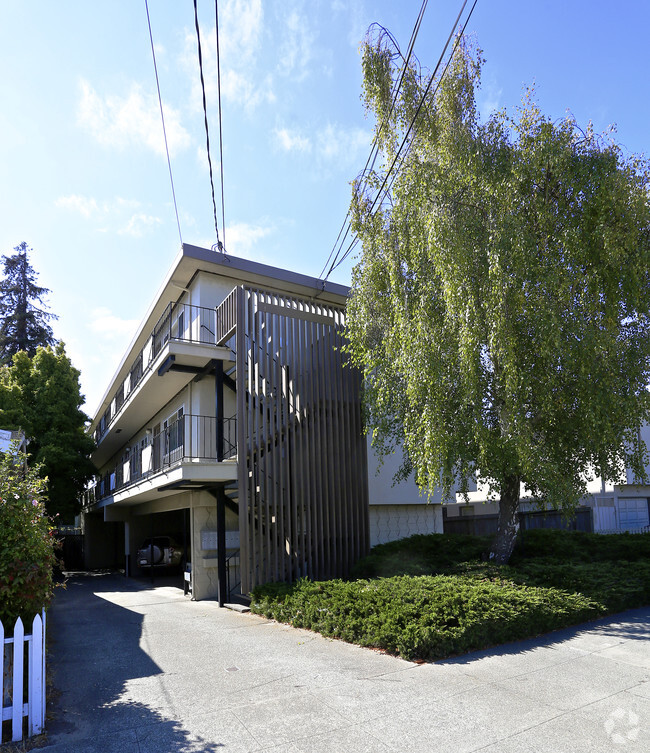 Building Photo - 208 Santa Maria Ave