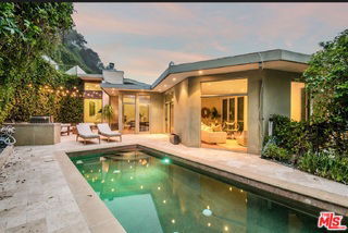 Building Photo - 3685 Mandeville Canyon Rd