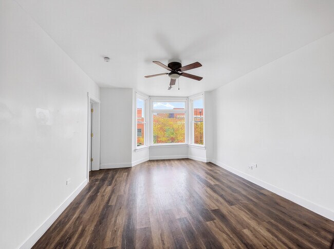 Foto del edificio - 9046 S Brandon Ave