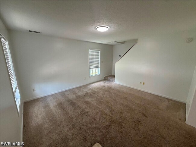 Building Photo - 250 Leawood Cir