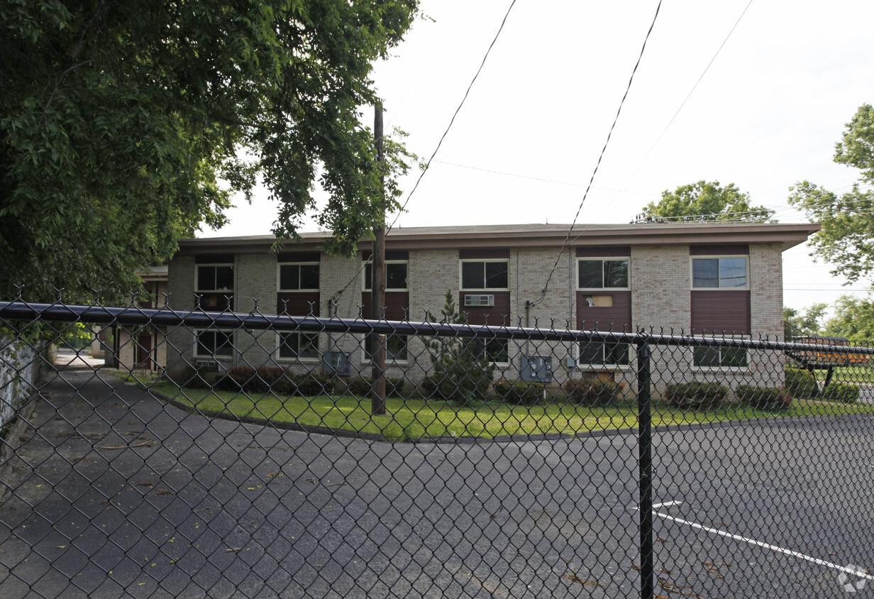 Building Photo - Academy Apartments