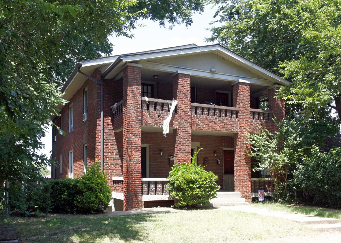 Primary Photo - 1230 S Quaker Ave