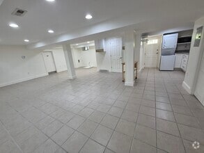 Building Photo - 305 Adams Ave