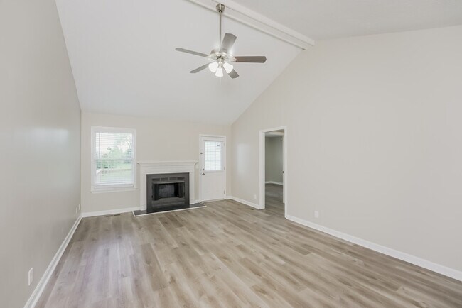 Building Photo - 5040 Trailwater Dr
