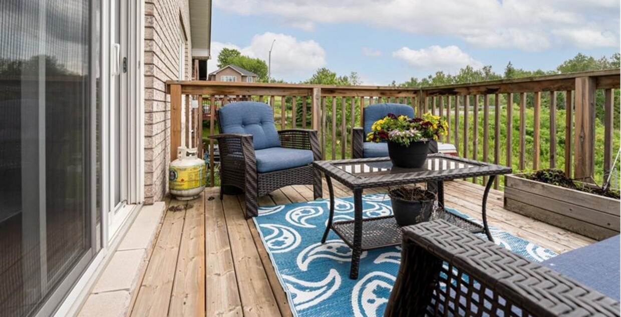 905 Avery Av, Peterborough, ON K9J 0C4 House for Rent in Peterborough