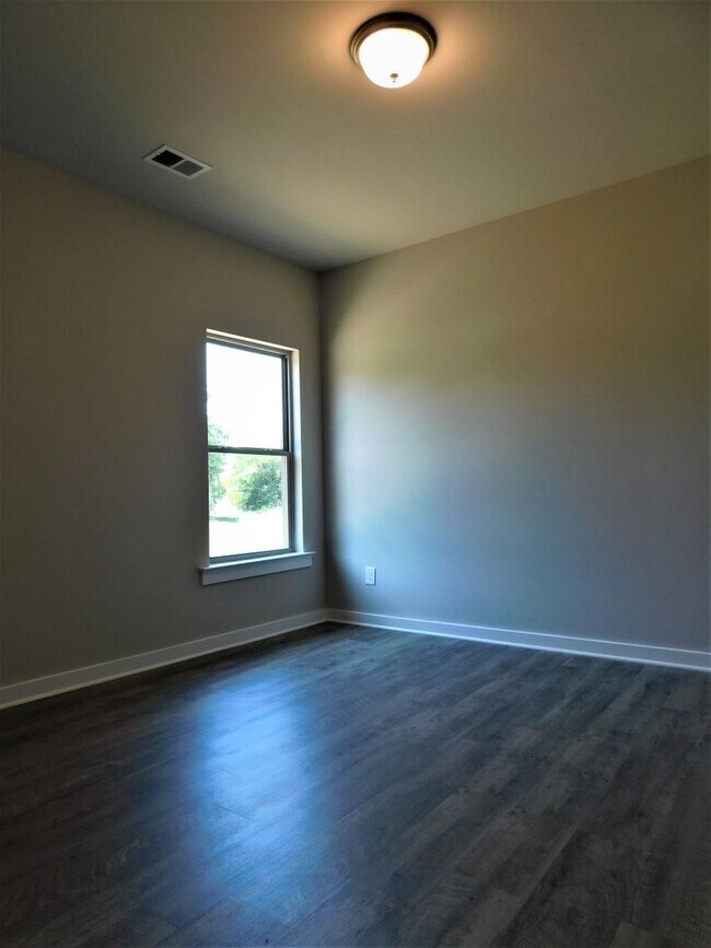 Foto del edificio - Home for Rent in Jasper, AL...Available No...