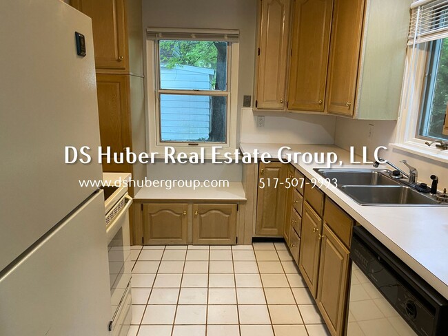 Building Photo - AVAILABLE SOON! 2328 Mount Hope Rd Okemos,...