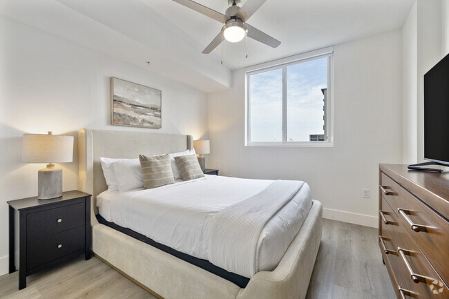 2 habitaciones, 2 baños - 750 pies cuadrados - Dormitorio - 1025 Metro