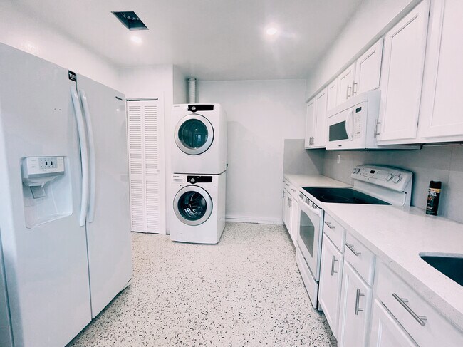Foto del edificio - 3574 SW 25th Terrace