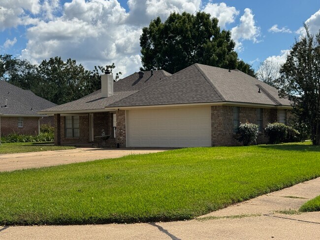 Casa trasera - 1601 S Lexington Dr