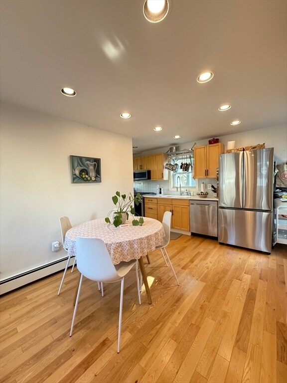 Foto principal - 34 Everett Ave