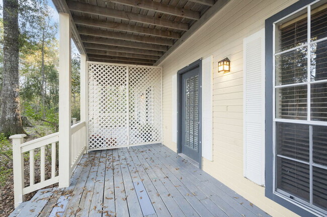 Building Photo - 5379 Rosedown Ct