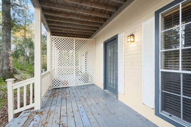 Foto del edificio - 5379 Rosedown Ct