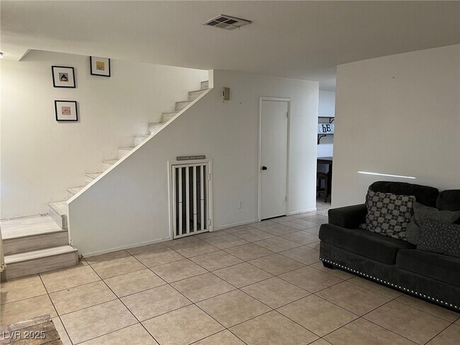 Building Photo - 2692 Matogroso Ln