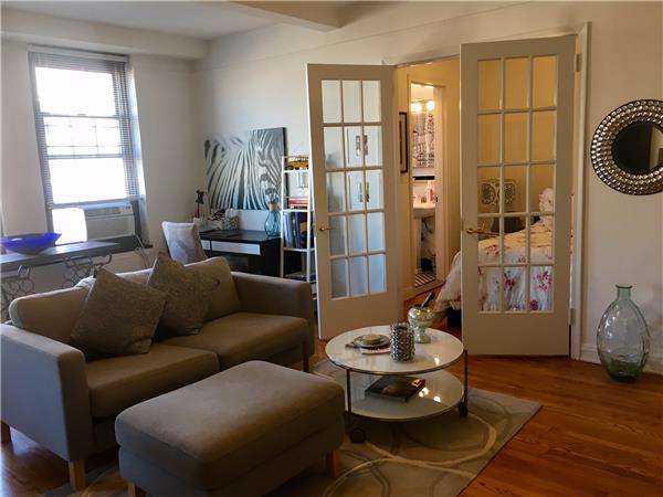 Foto del edificio - 440 W 24th St