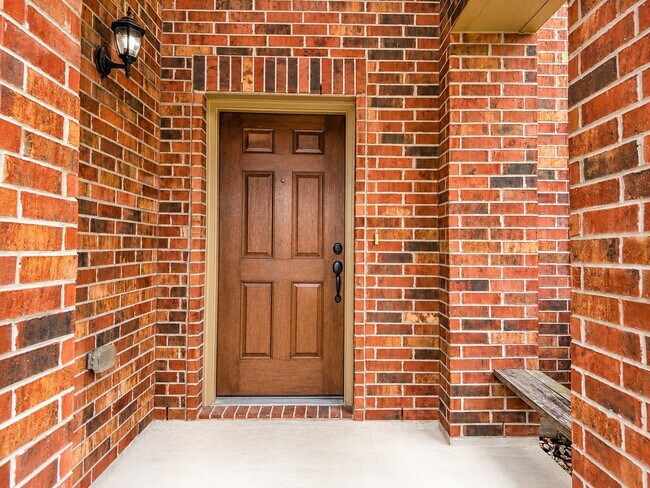 Building Photo - 19011 Tower Rose Ct