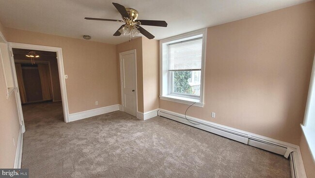 Foto del edificio - 546 Walnut Ln