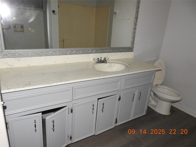 Foto del edificio - 34818 Lake Point Lk