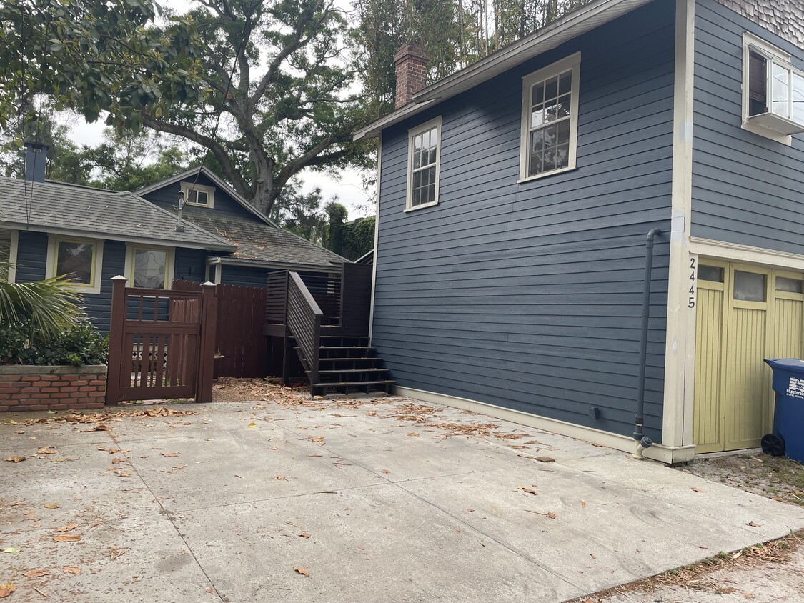 off-street parking - 2445 3rd Ave N