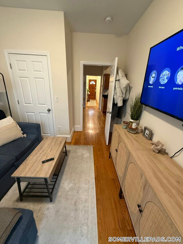 Foto principal - 58 Medford St