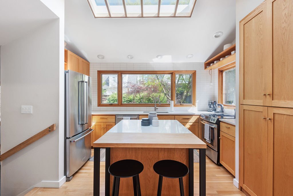 Photo - 348 NE 20th Ave (Portland, OR)