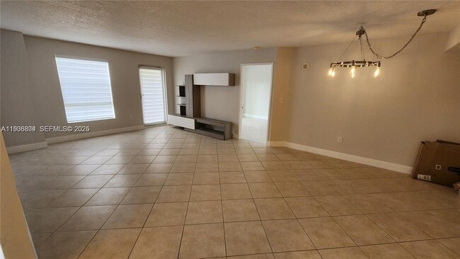 Building Photo - 2351 Douglas Rd