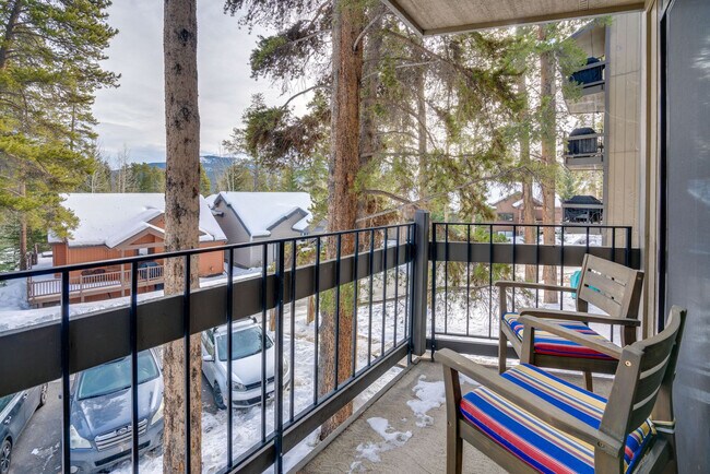 Foto del edificio - 1127 Ski Hill Rd