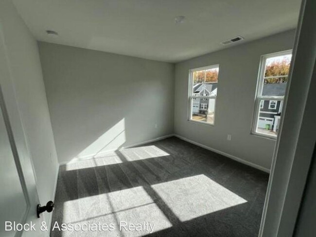 Building Photo - 3 br, 3.5 bath House - 1854 Woodall Crest ...