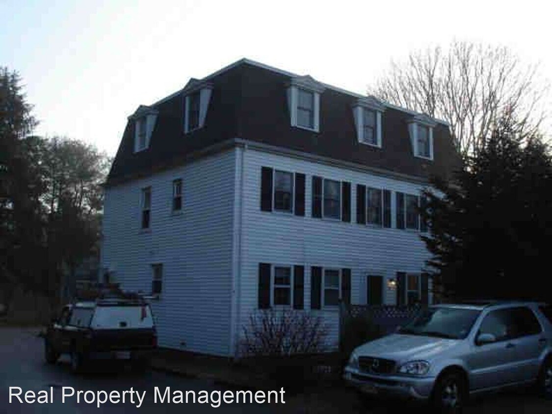 Primary Photo - 2 br, 1 bath House - 18 Main St