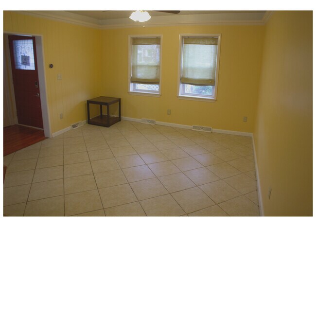 Foto del edificio - 754 E Washington Ave