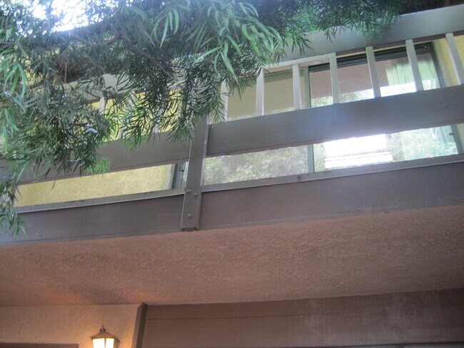 Foto del edificio - 673 Grand Ave