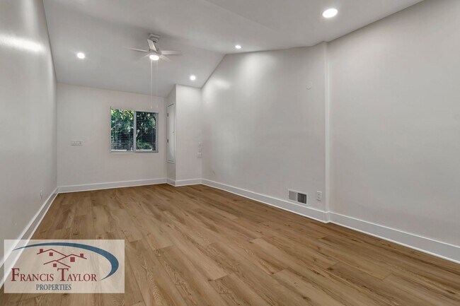 Foto del edificio - 737 Chestnut St