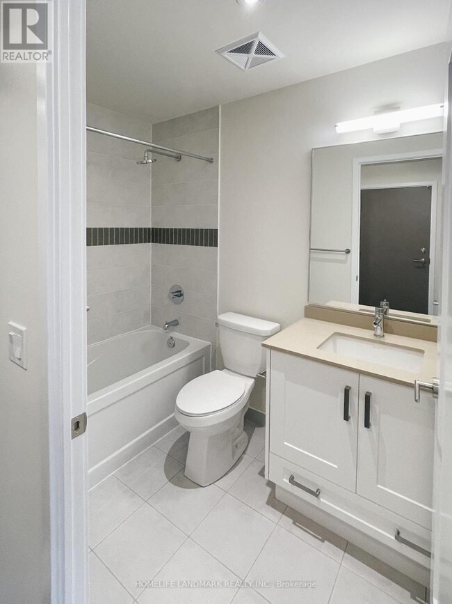 Building Photo - 99 John St