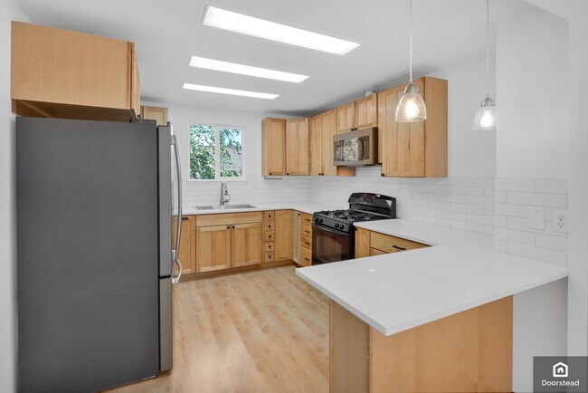 Foto del edificio - 5521 Brooklyn Ave NE