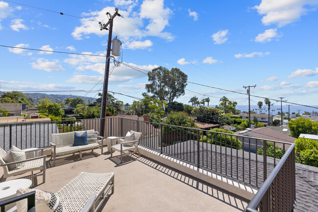 433 Locust St, Laguna Beach, CA 92651 - Townhome Rentals in Laguna ...