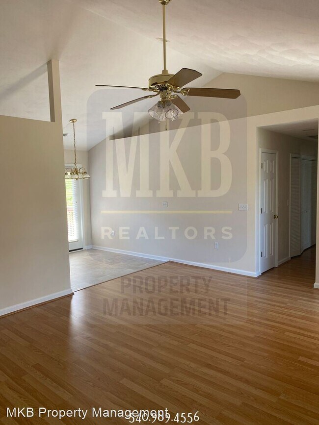 Building Photo - 3 br, 2 bath House - 816 Harmon Cir.