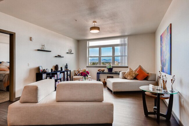 Broadway Lofts | Apartamentos en Englewood, CO - Broadway Lofts